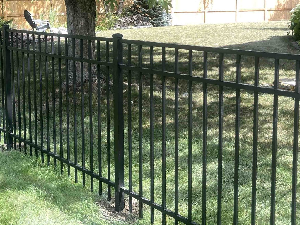 Watertown MN Aluminum Fences